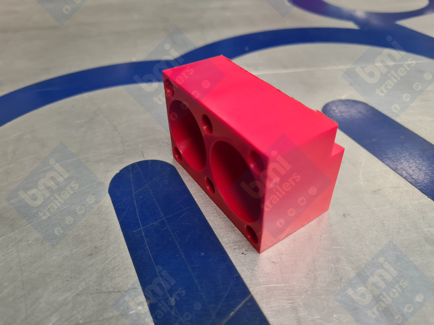 AW 42171 ----- L FLOOR NYLON BLOCK (SP 7291 MACHINED BY KEITH)