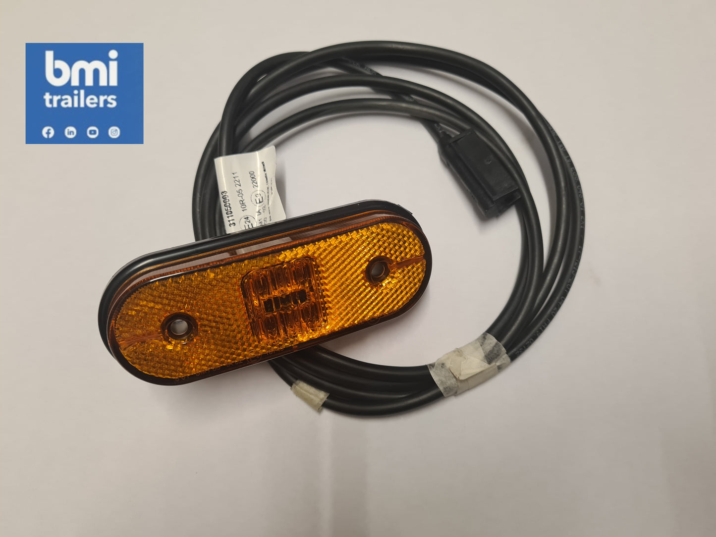 EL 0513 ----- AMBER SIDE LIGHT UNIPOINT (ASPOCK 31-2104-067)