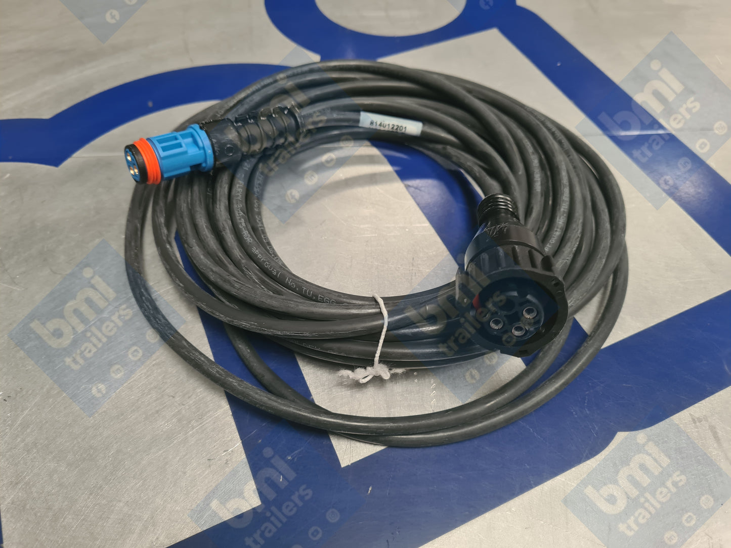 HW 5206 ----- HALDEX RAISE LOWER VALVE CABLE (814 012 201)
