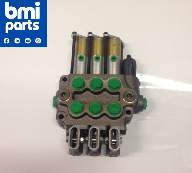 HY 0019 ----- 38 Control Valve Triple Bank With Three Air Solenoids