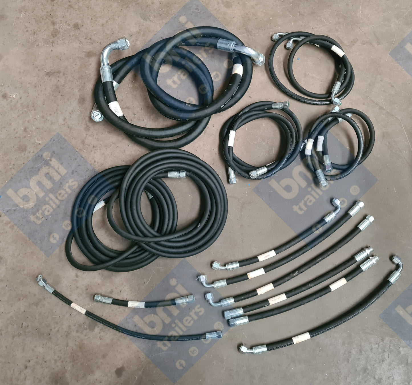 HY 7936 ----- EJECTOR MAIN HOSE KIT (STD ENGINE W/TANK)