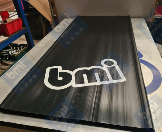 HW 0555 -----  MUDFLAP NEW BMI LOGO 105X40