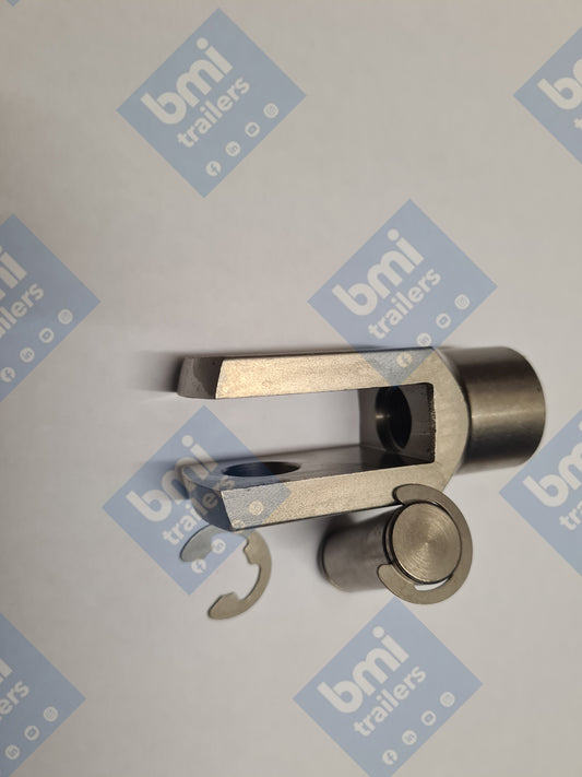 PN 0140 ----- SMC GKM16-32 ROD END CLEVIS (STEEL TRAILERS KIT)