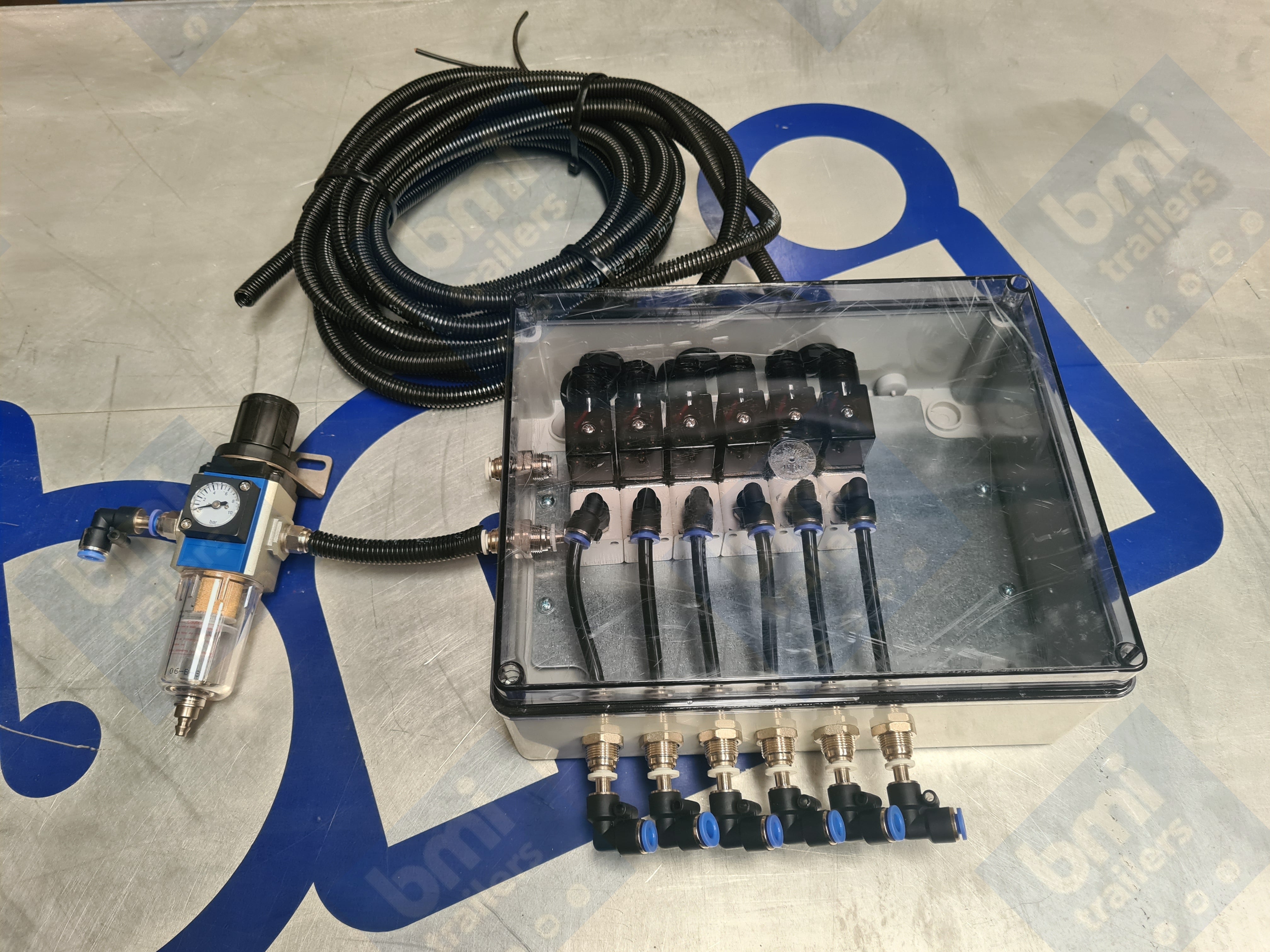 PN 0152 ----- SOLENOID BOX WITH 6 SOLENOIDS, AND AIR FILTER – bmi parts